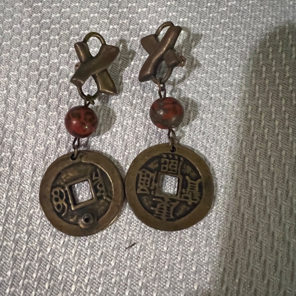 Earrings - Picture 4 of 4